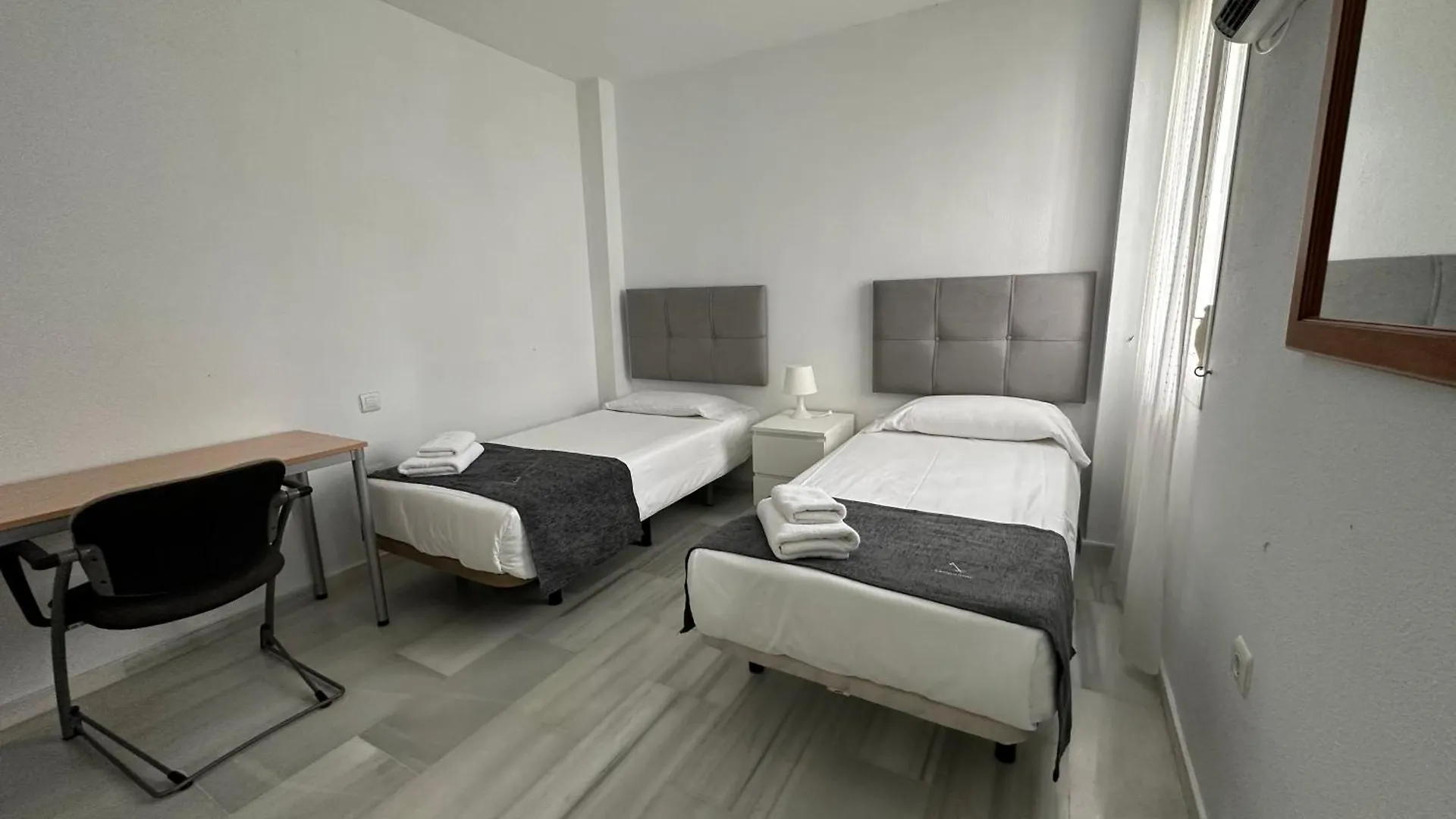 Apartamentos y casas SERINAMAR- Banús, Marbella España