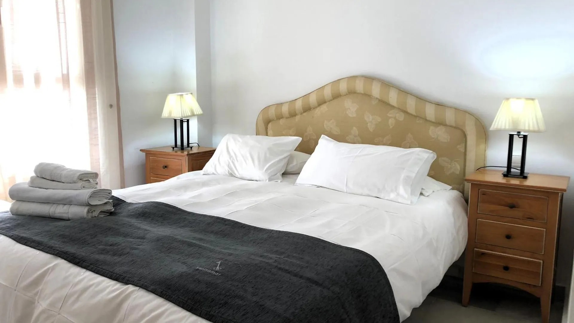 Apartamentos y casas SERINAMAR- Banús, Marbella España