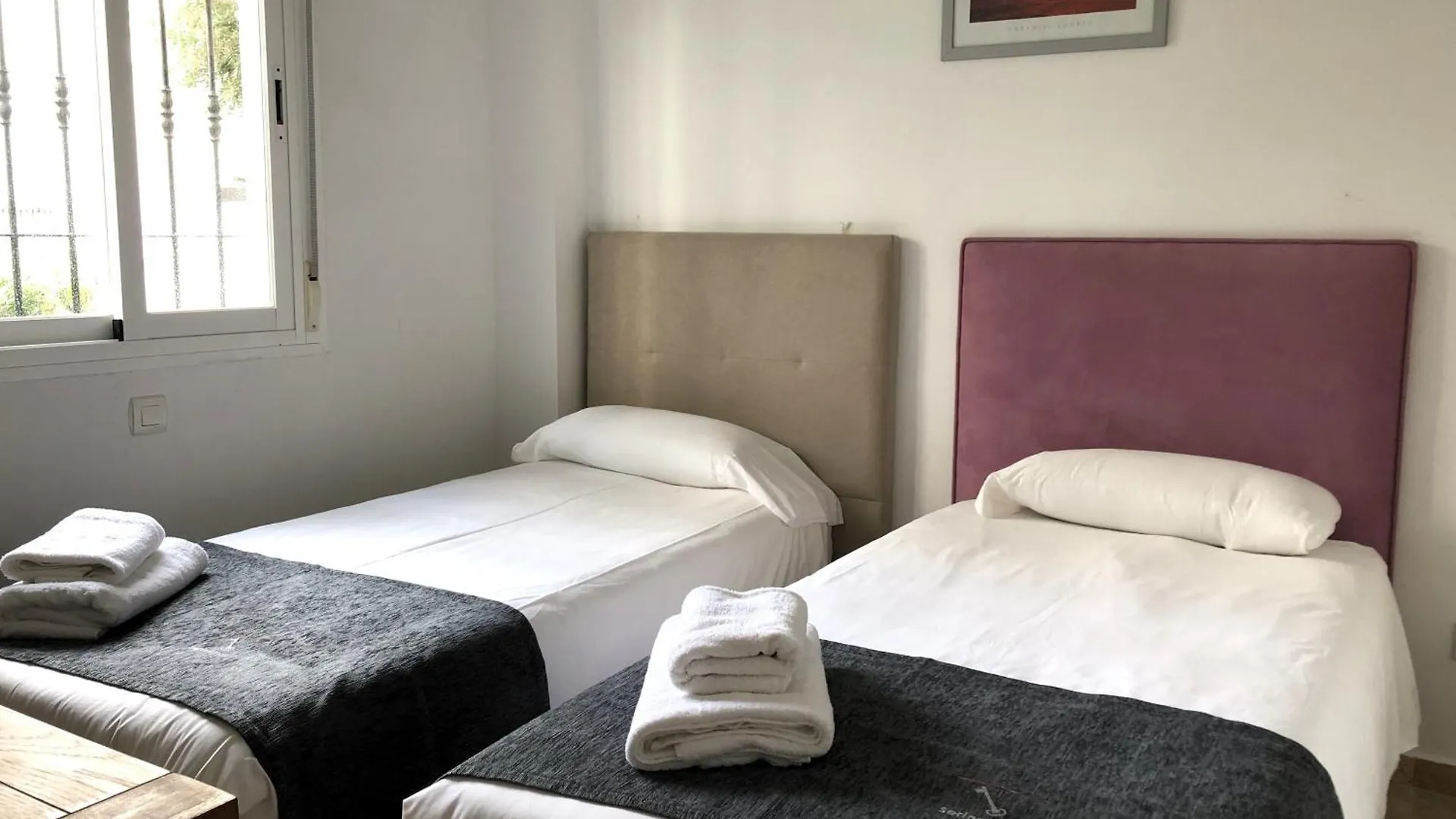 Apartamentos y casas SERINAMAR- Banús, Marbella
