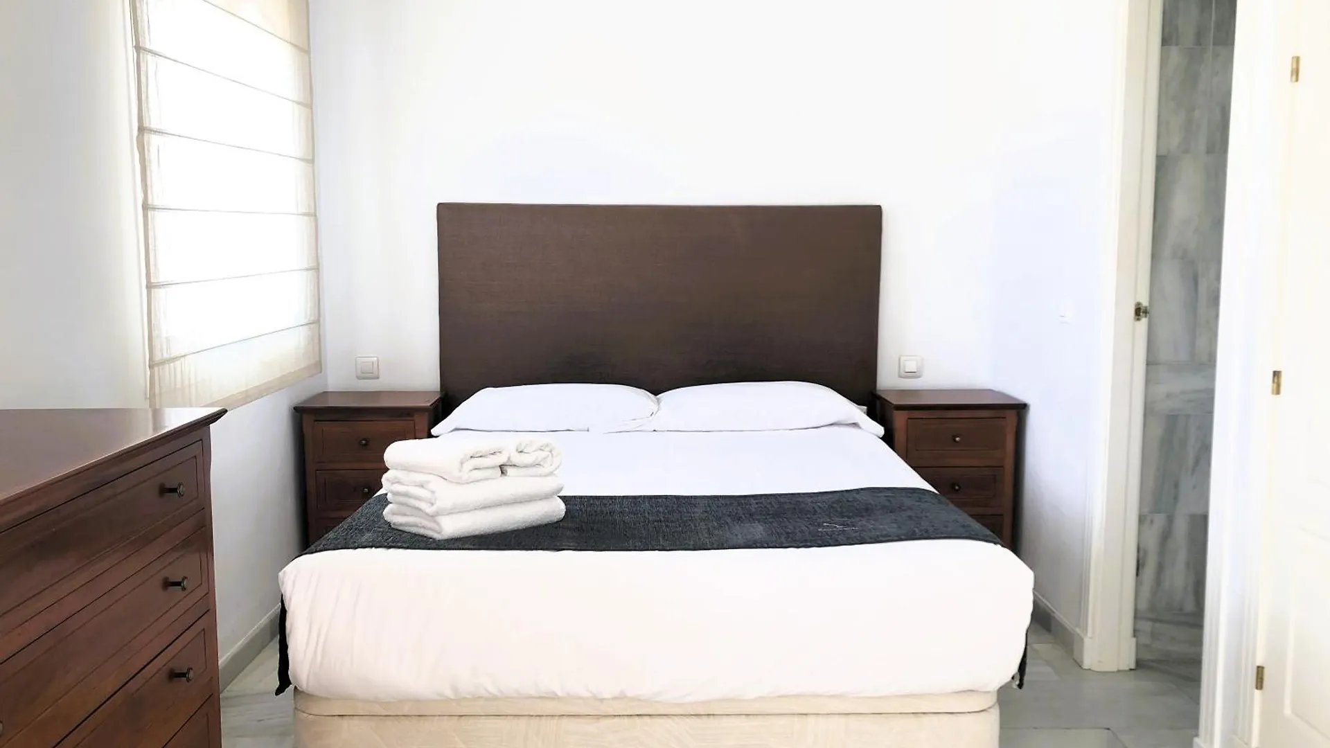 Apartamentos y casas SERINAMAR- Banús, Marbella España